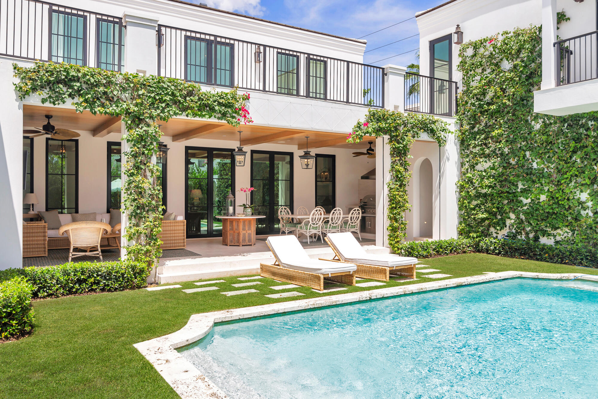 LAKEWOOD - Residential