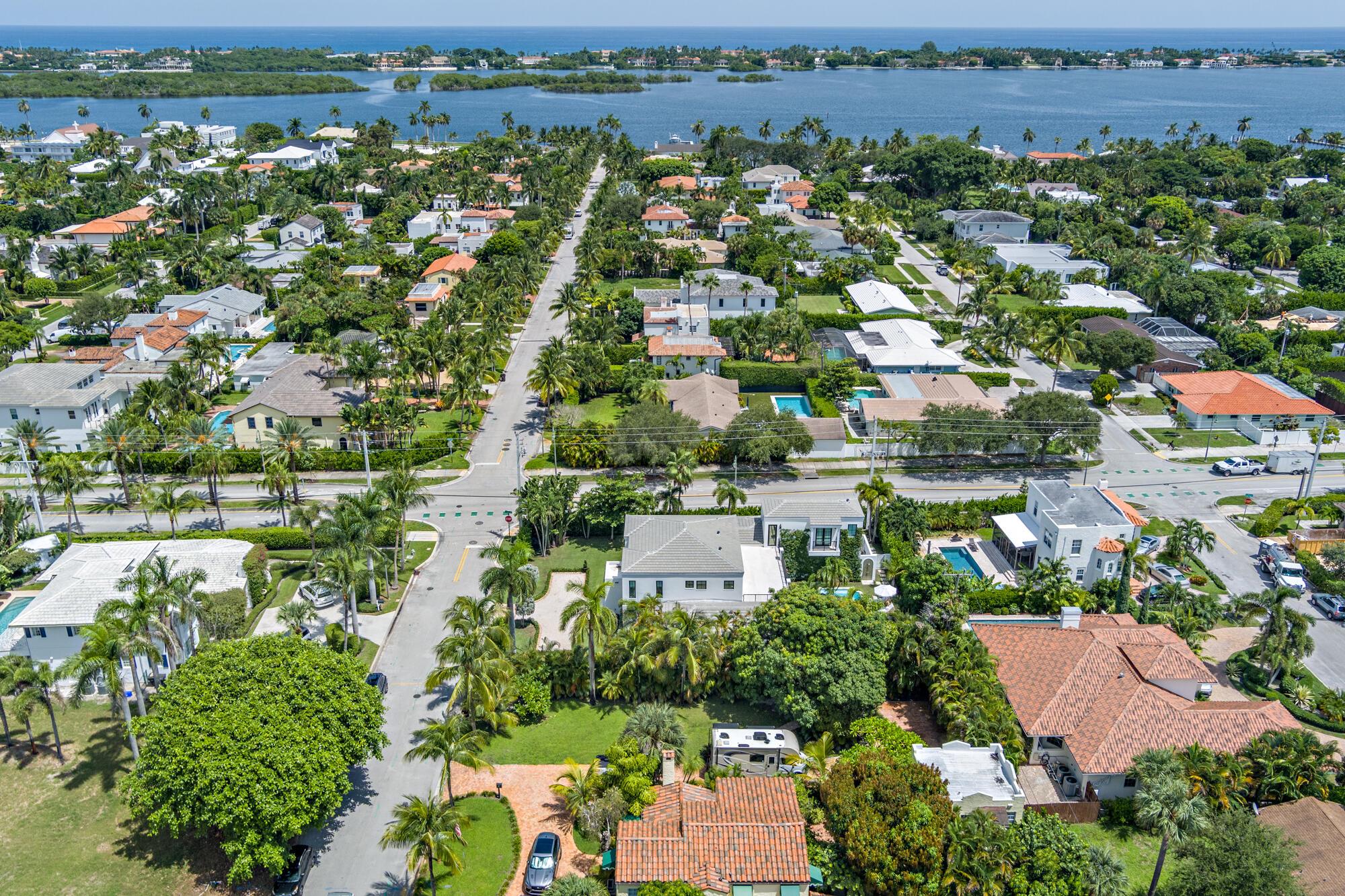 LAKEWOOD - Residential