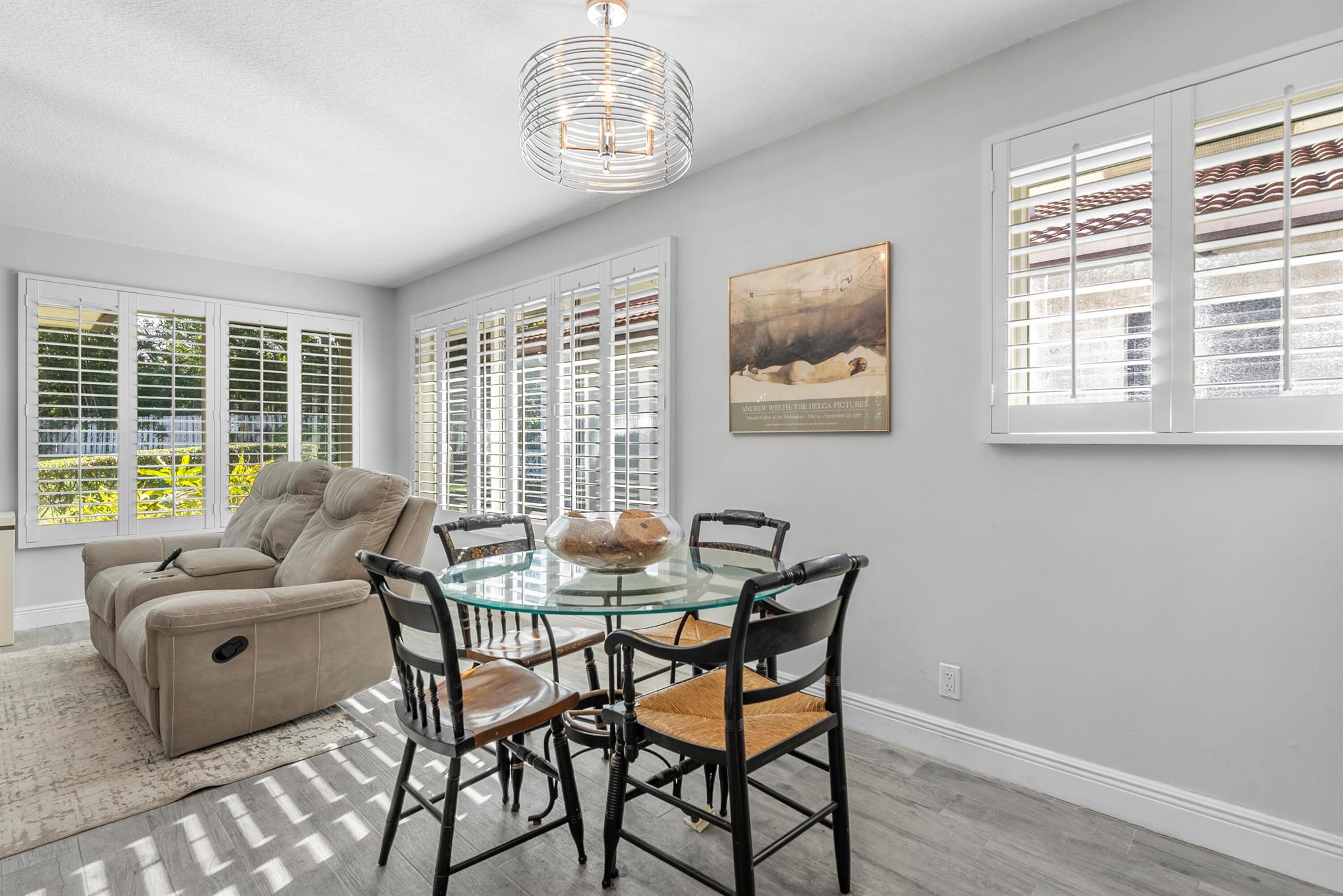 KNOB HILL - Residential