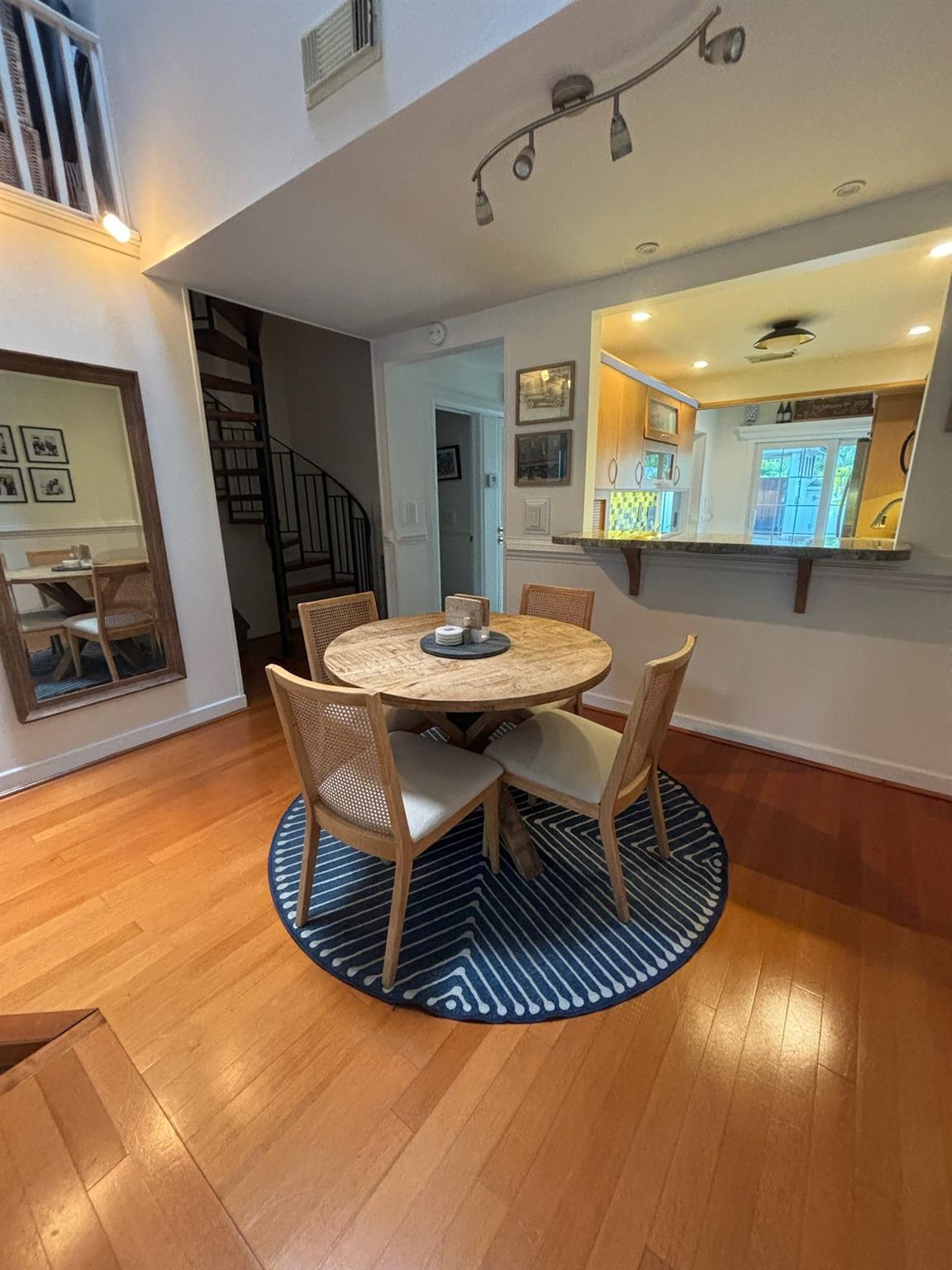 224 NE 16th Ter