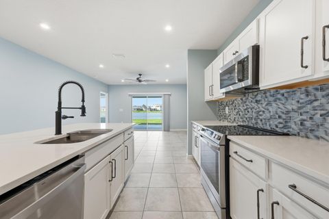 Tiny photo for 812 Persimmon Place, Fort Pierce, FL 34981 (MLS # B26015026)