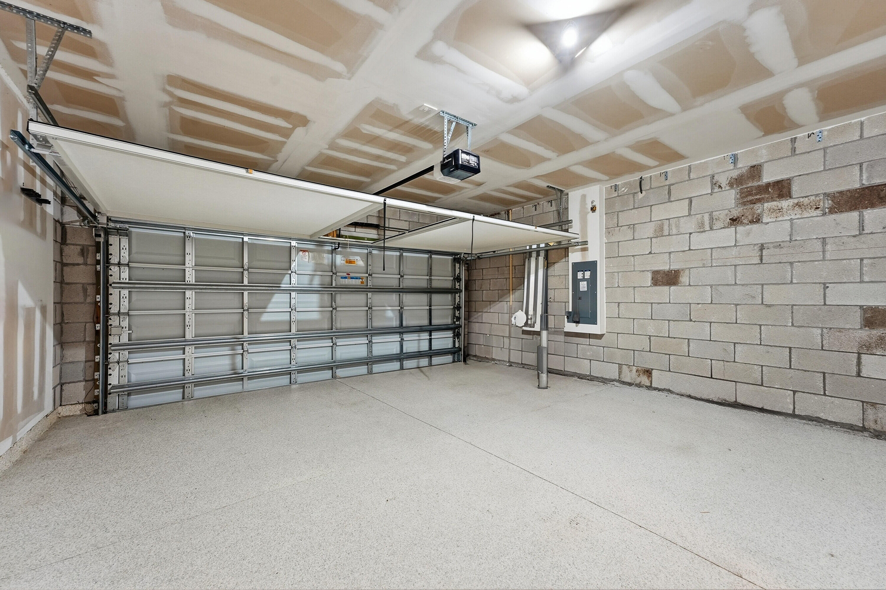 AVALON CROSSING - Residential