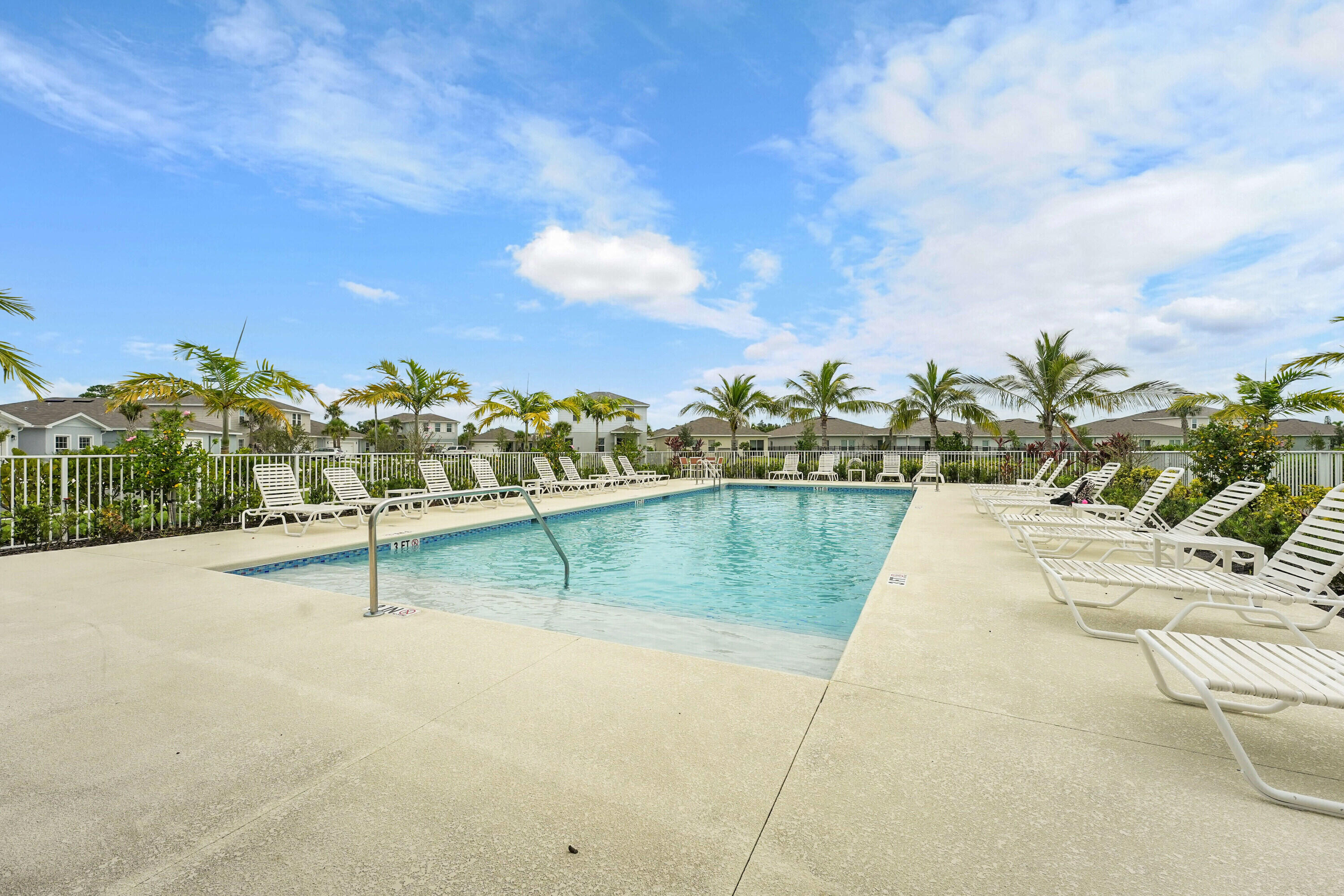 AVALON CROSSING - Residential