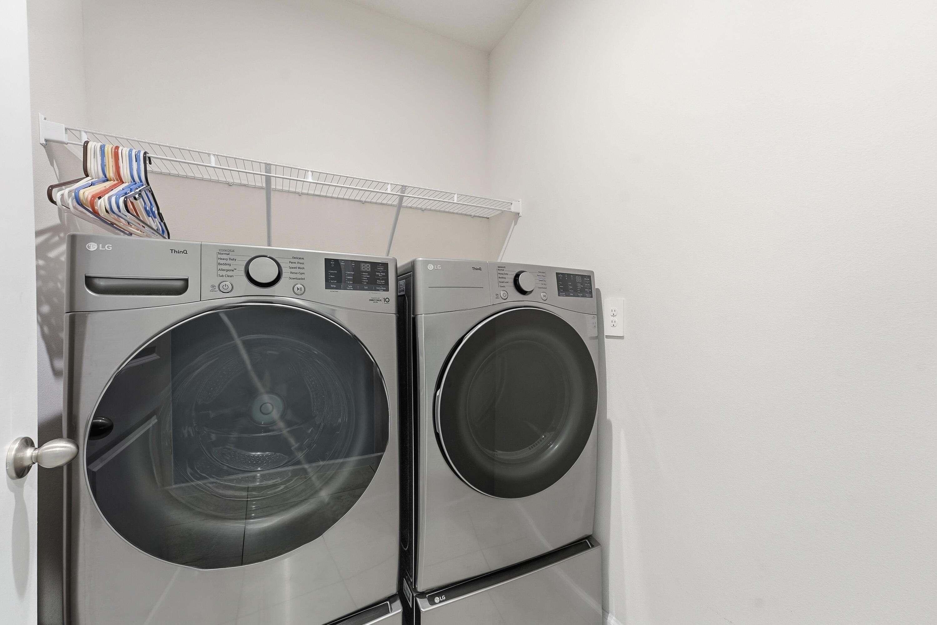 AVALON CROSSING - Residential