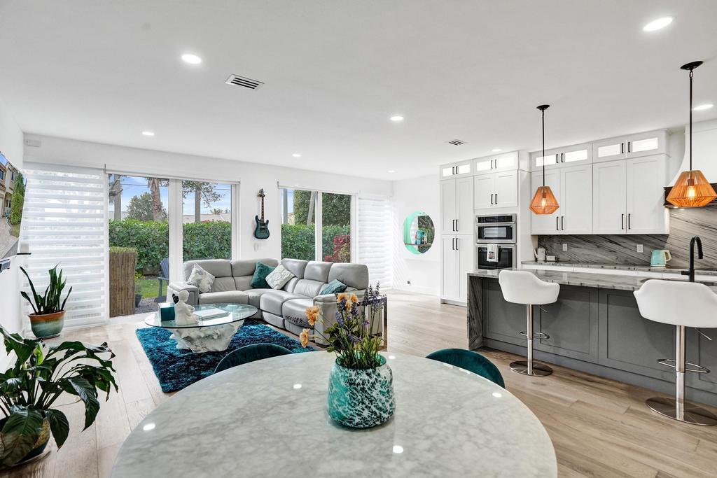 PLUM AT BOCA POINTE CONDOS ONE THRU 15 FILED IN OR - Residential