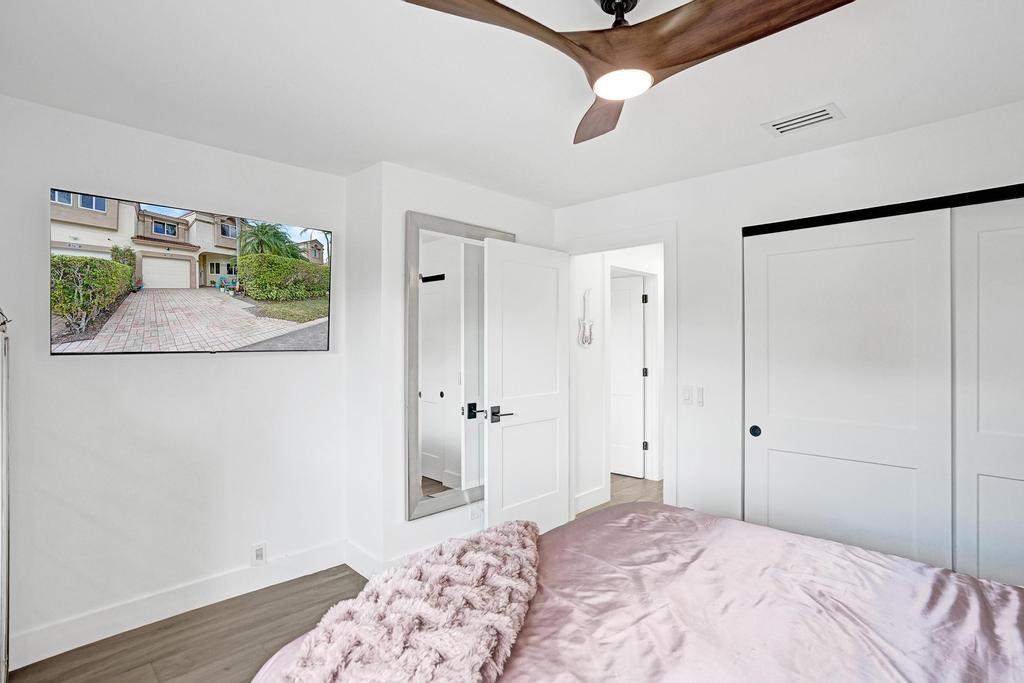 PLUM AT BOCA POINTE CONDOS ONE THRU 15 FILED IN OR - Residential