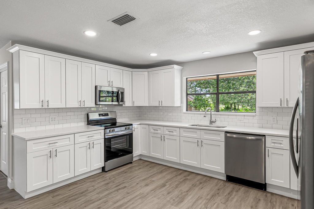 Photo of 1401 S Jenkins Road, Fort Pierce, FL 34947 (MLS # R11092432)