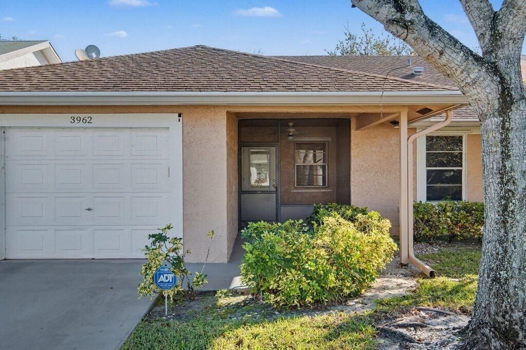 Photo of 3962 Dafilee Circle, West Palm Beach, FL 33417 (MLS # R11155445)