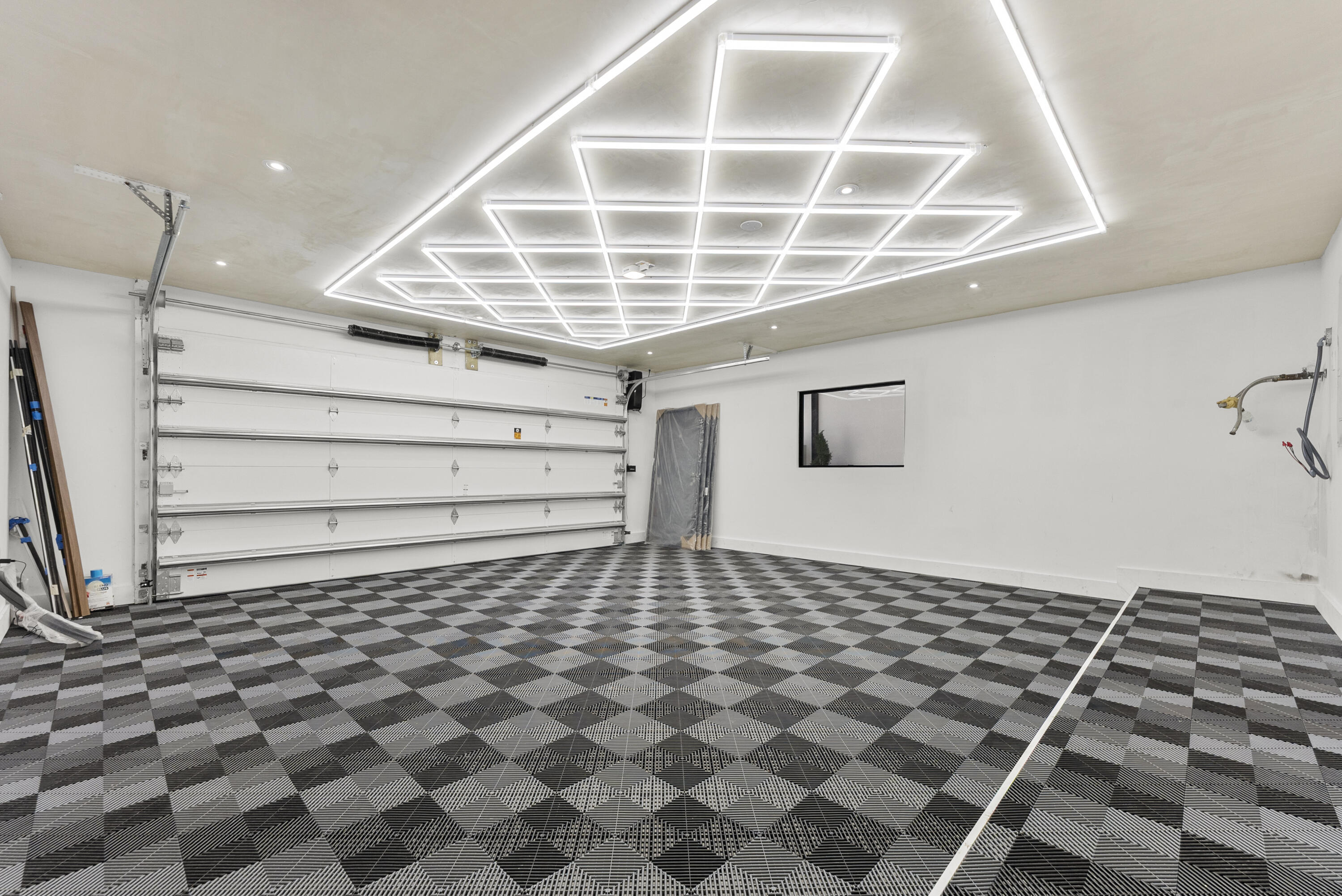 21-46-43, ELY 108,44FT - Residential