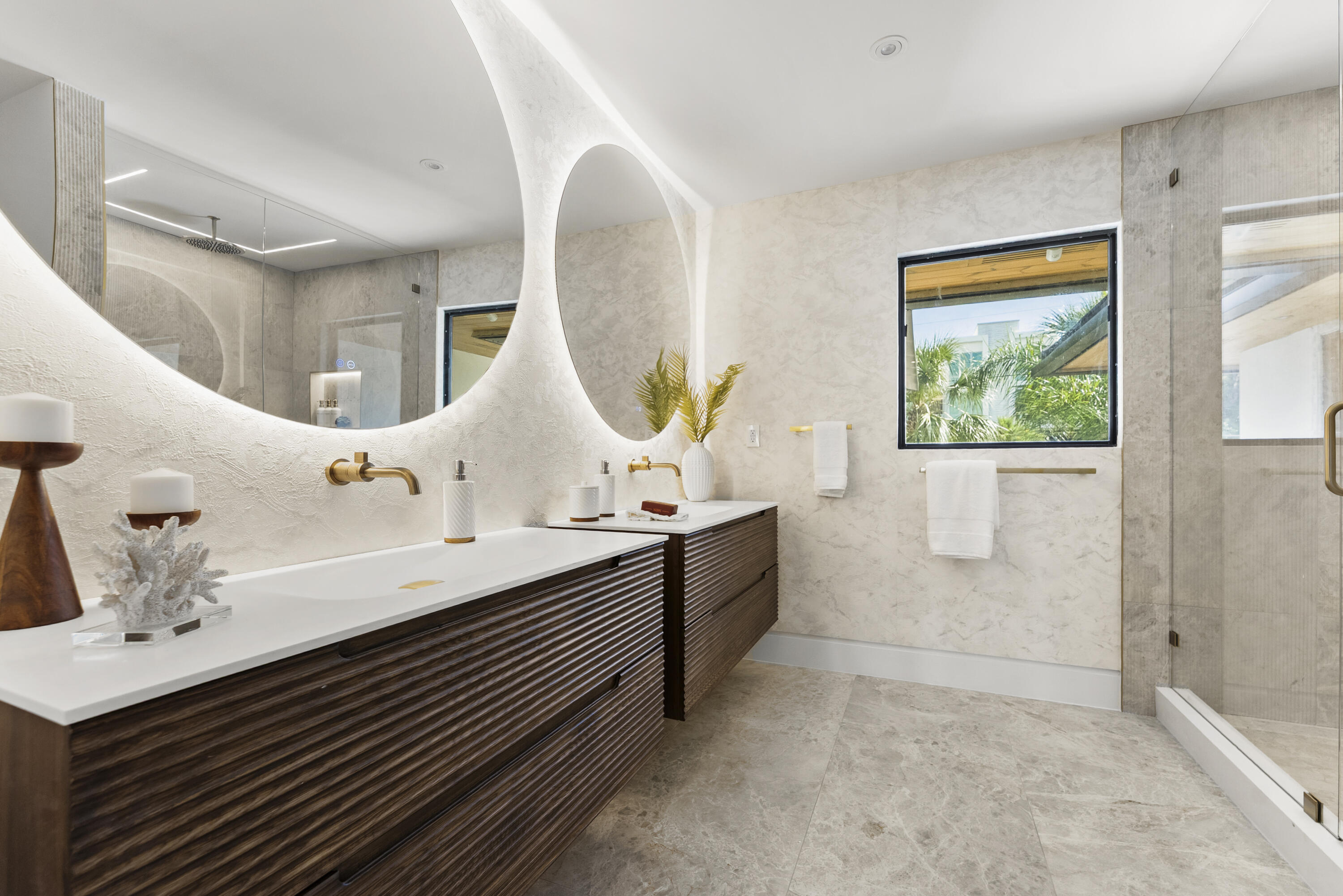 21-46-43, ELY 108,44FT - Residential