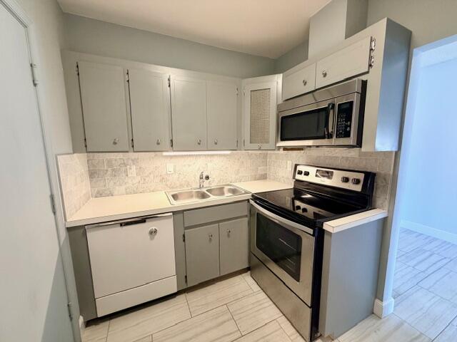 IMPERIAL POINT GARDENS CONDO - Residential