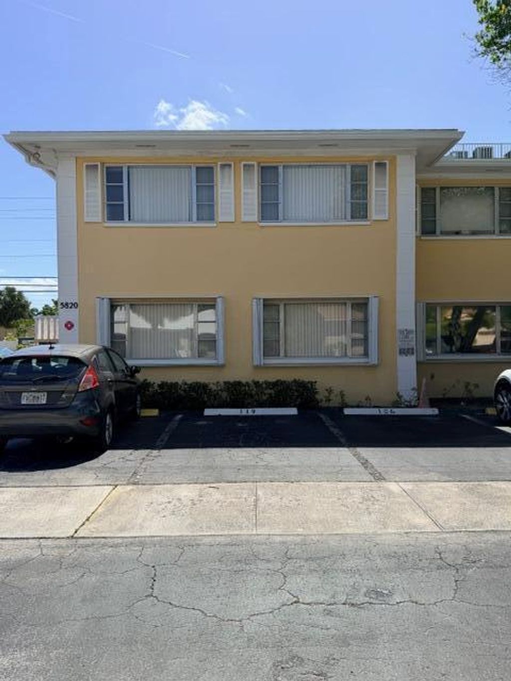 Photo of 5820 NE 22nd Way #629, Fort Lauderdale, FL 33308 (MLS # B26014769)