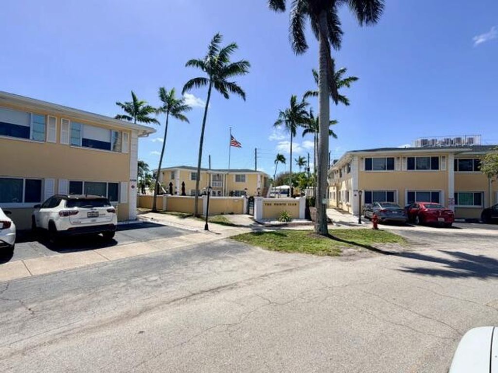 Photo of 5820 NE 22nd Way #629, Fort Lauderdale, FL 33308 (MLS # B26014769)