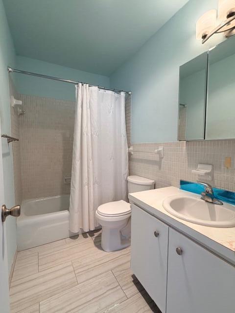 IMPERIAL POINT GARDENS CONDO - Residential