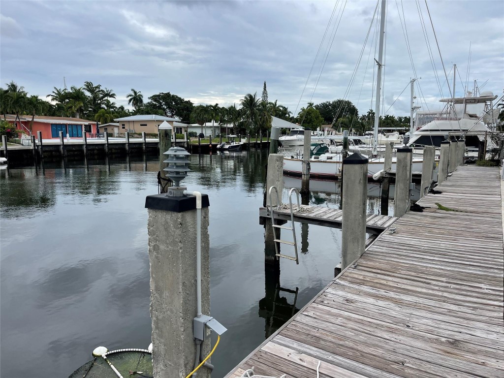 Southeast Islander - Residential