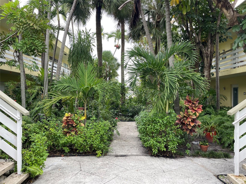Southeast Islander - Residential