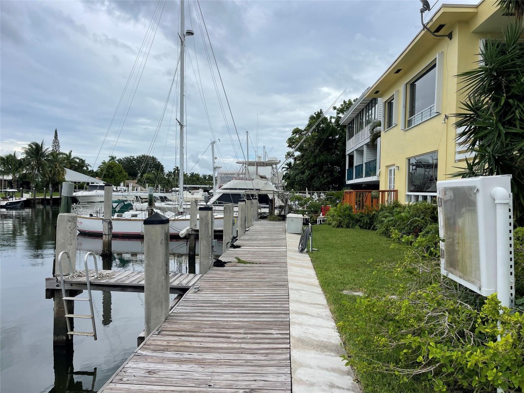 Southeast Islander - Residential