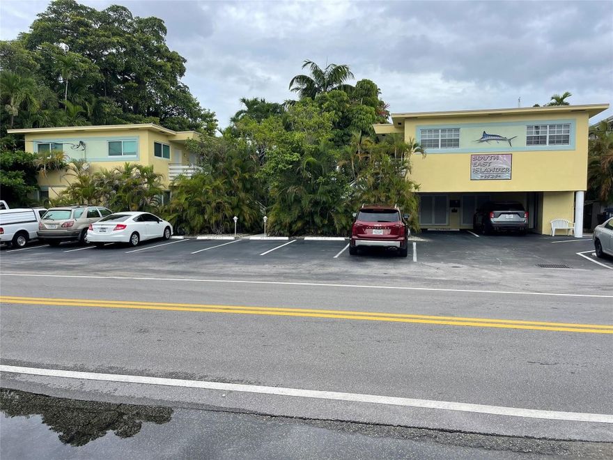 Corner unit 2nd floor in a water front building! under cover parking!! Dock can be rented upon availability. Updated kitchen with granite countertops. Close to airport, port everglade, Las Olas and downtown. No age restrictions. This is a coop!! Cash only.