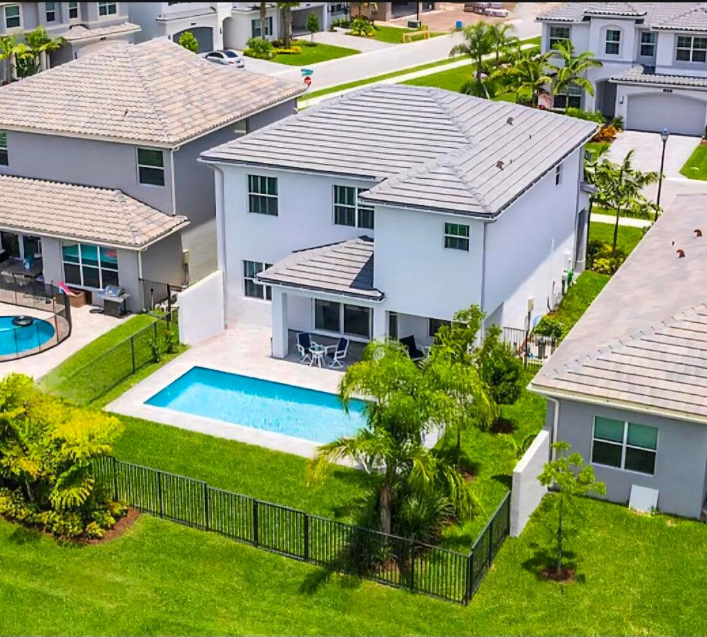 Photo of 15371 Destiny Drive, Delray Beach, FL 33446 (MLS # R11121916)