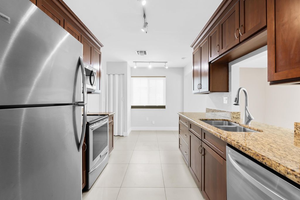 Photo of 313 SE 4th Terrace, Dania Beach, FL 33004 (MLS # B26011240)