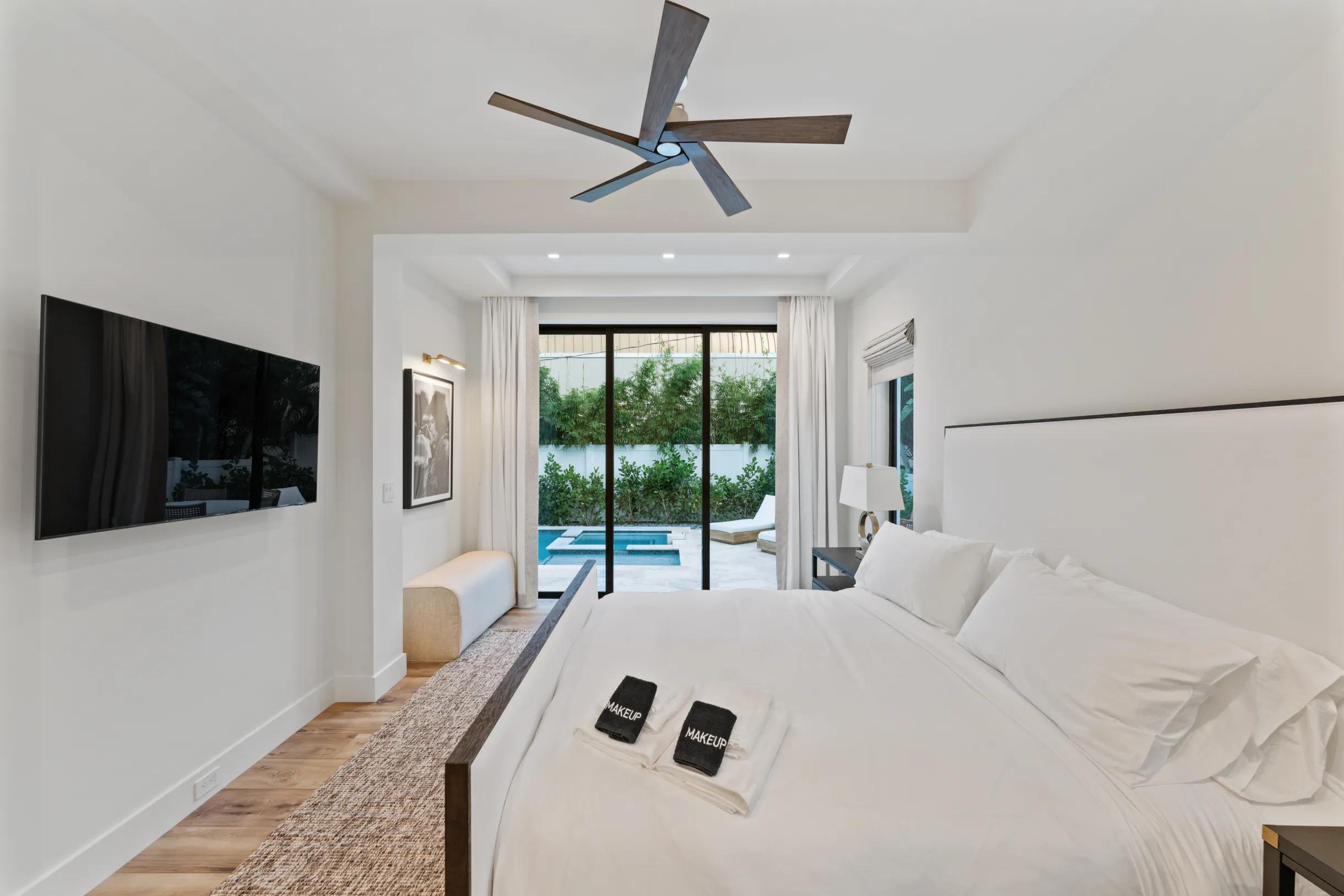 NORTH SHORE TERRACE PL NO 1 - Residential