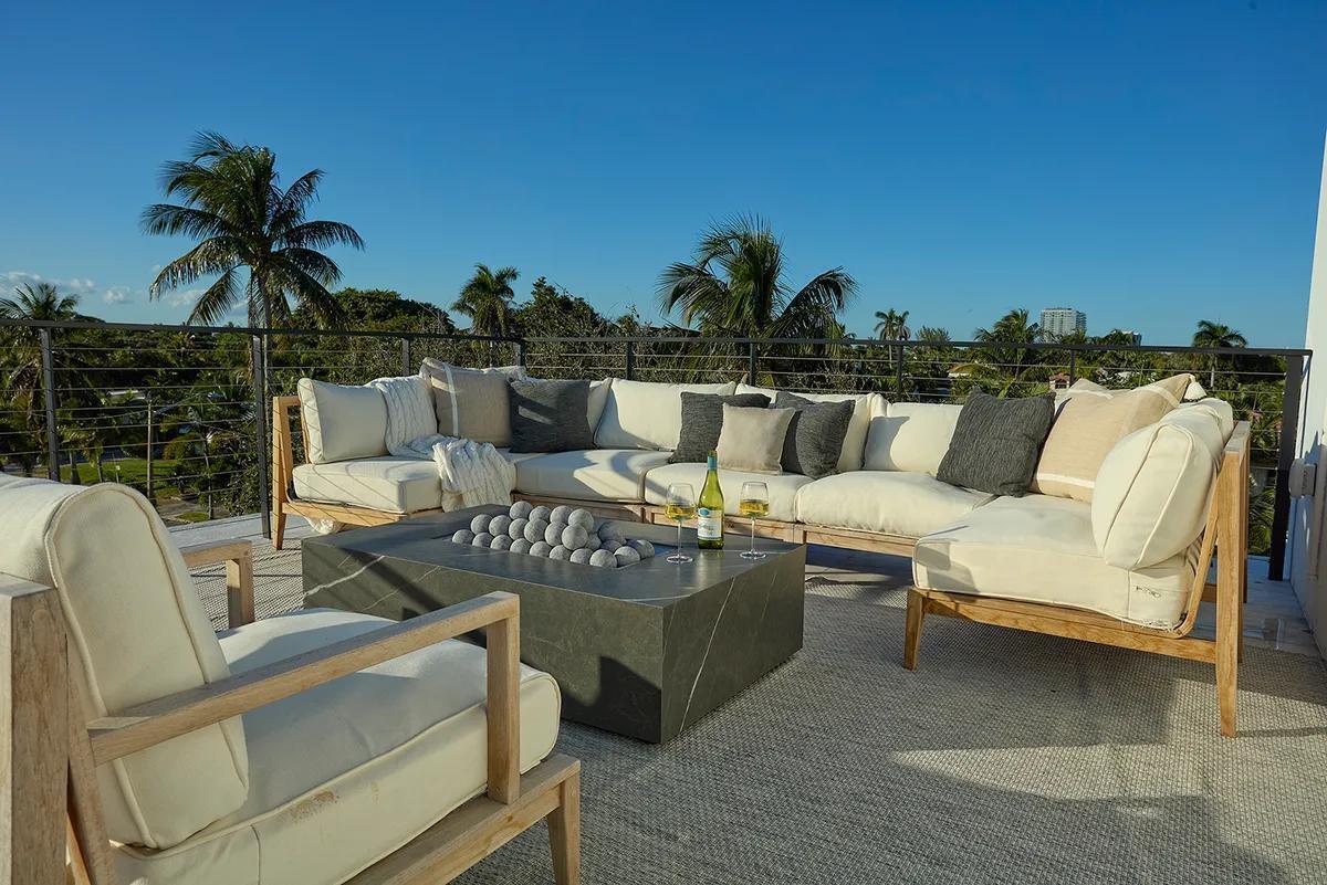 NORTH SHORE TERRACE PL NO 1 - Residential