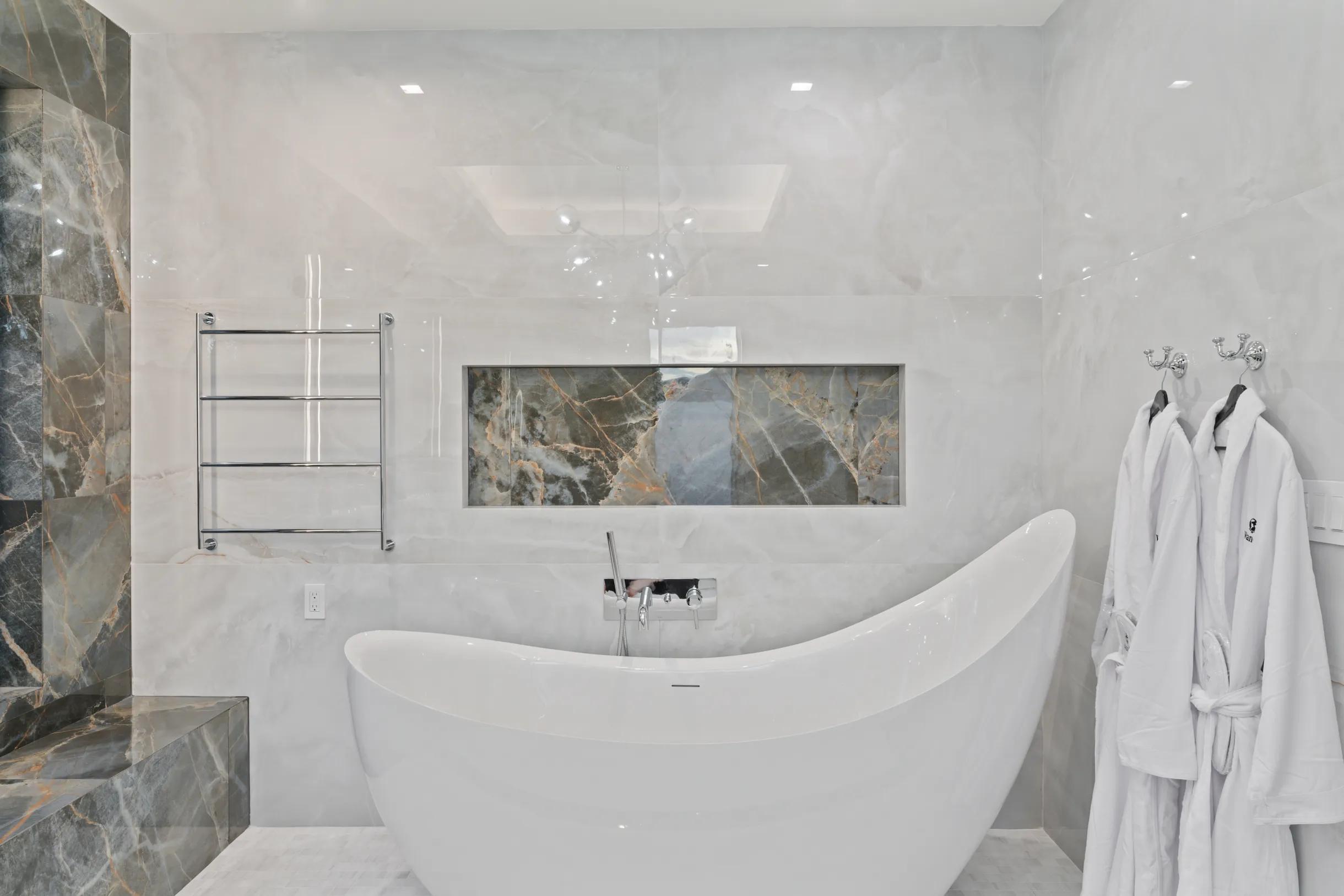 NORTH SHORE TERRACE PL NO 1 - Residential