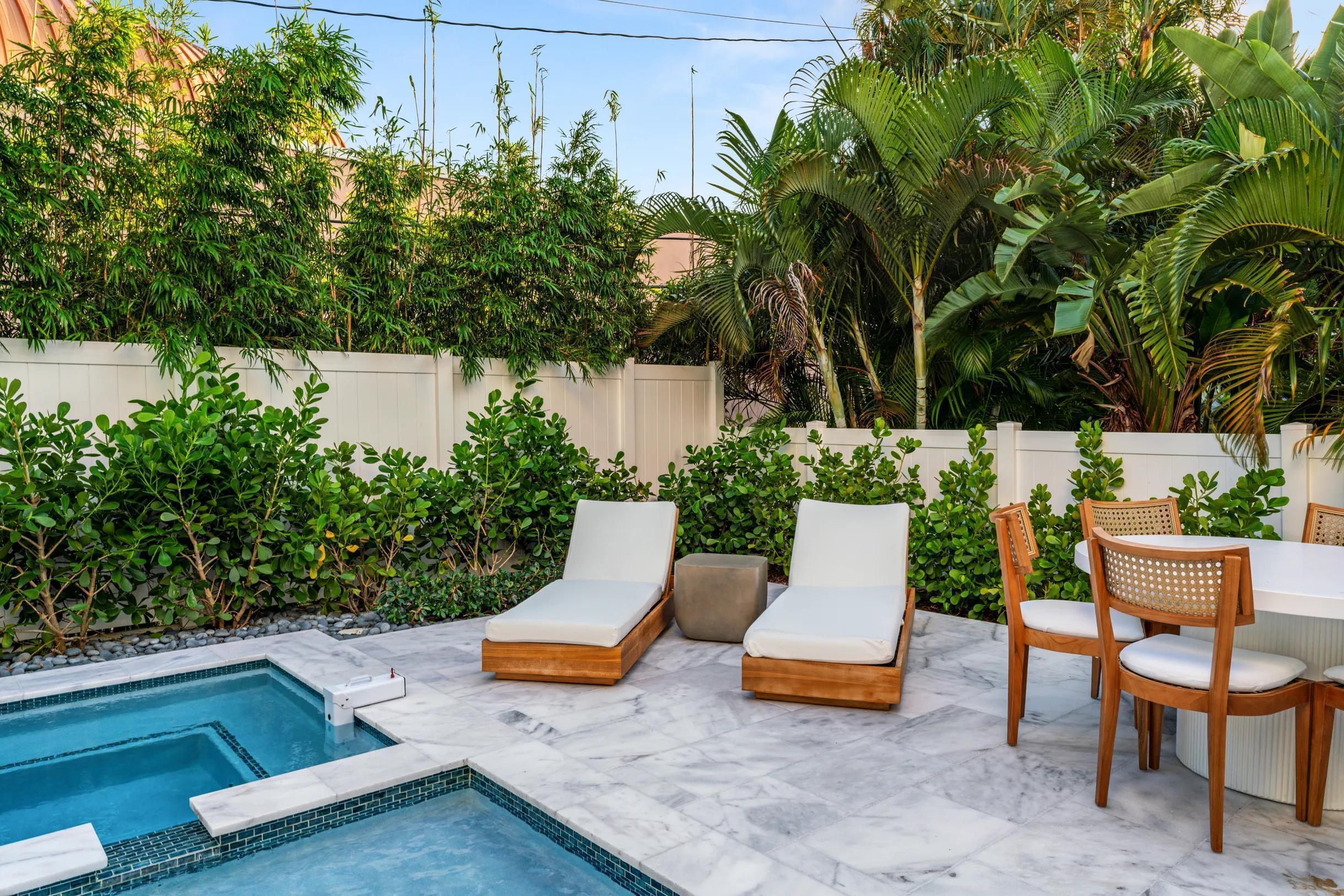 NORTH SHORE TERRACE PL NO 1 - Residential