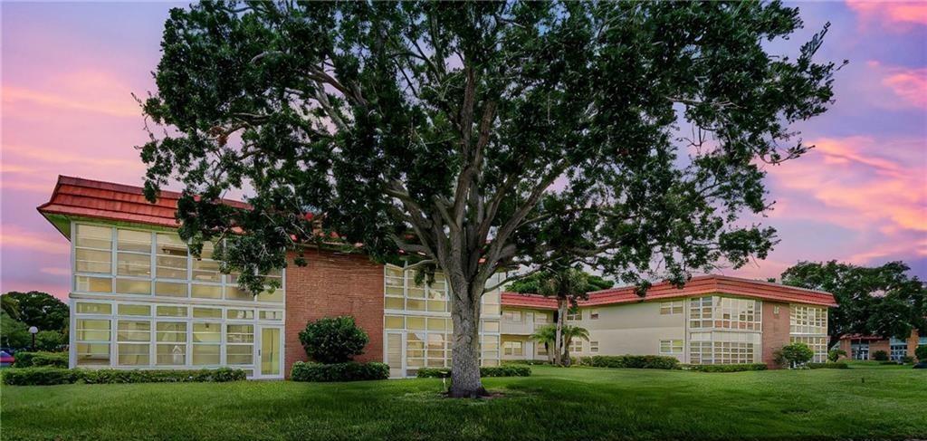 VISTA ROYALE PHASE IV BLD - Residential