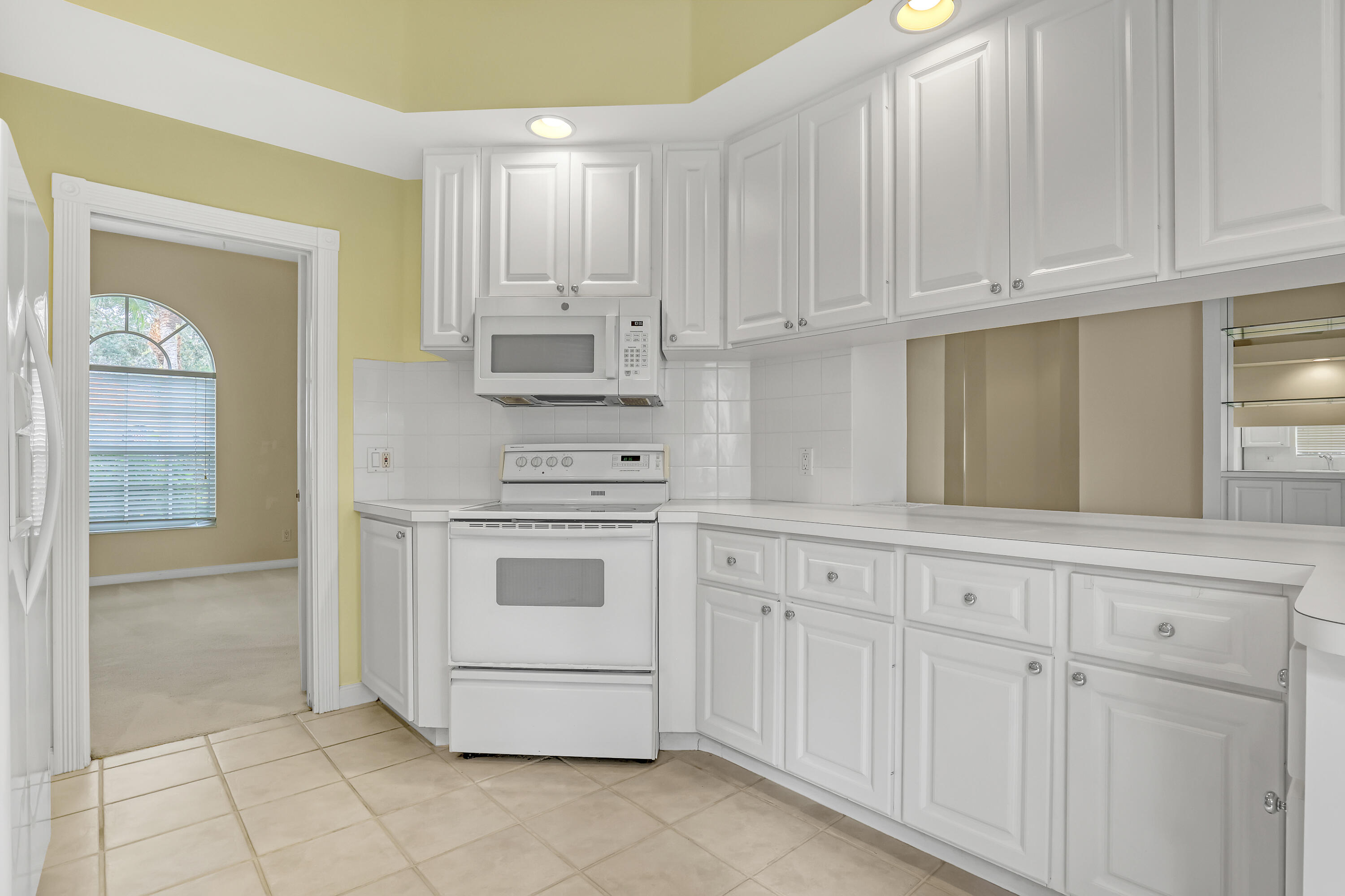 RIVERWALK 4 - Residential