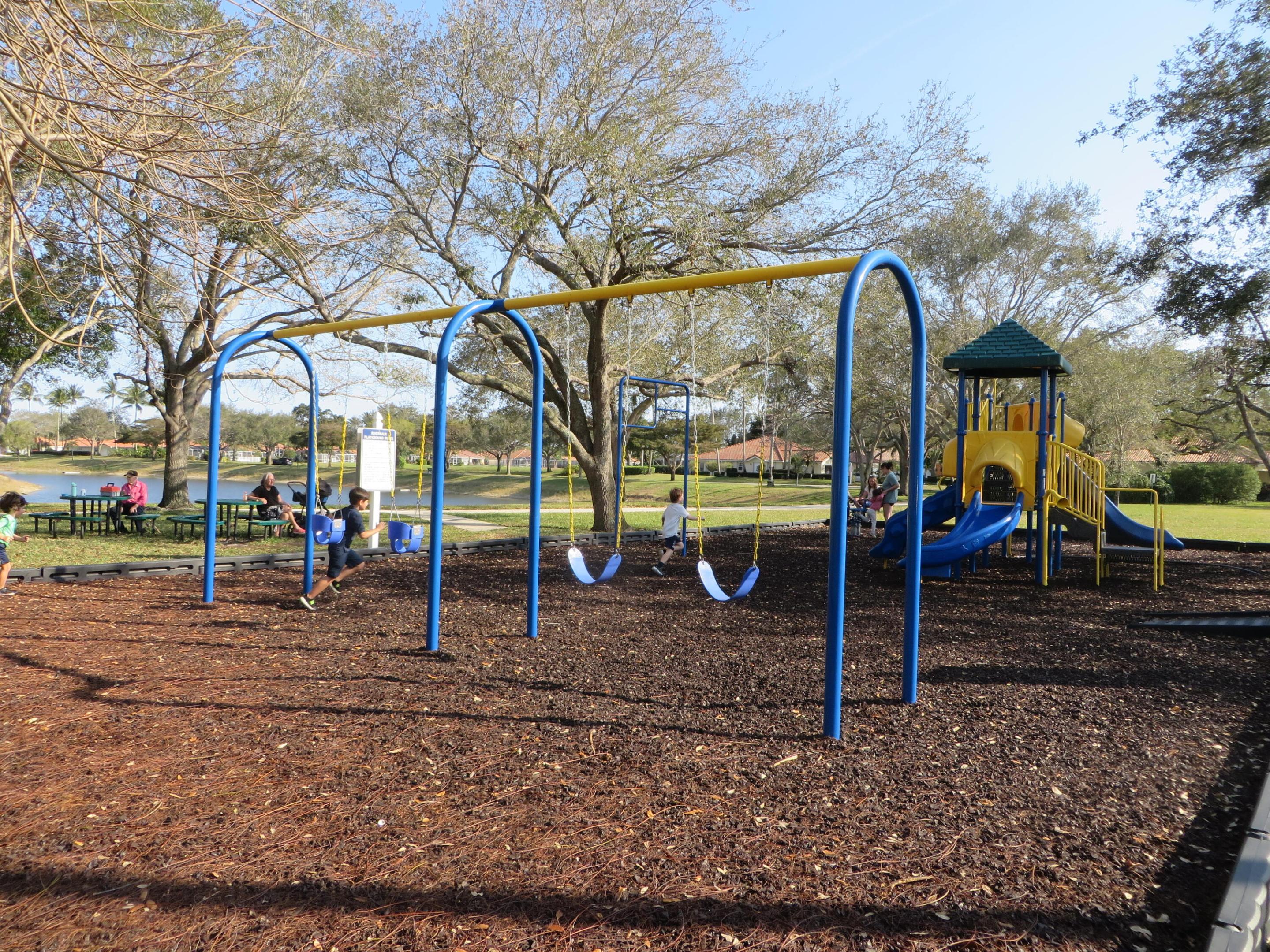 RIVERWALK 4 - Residential