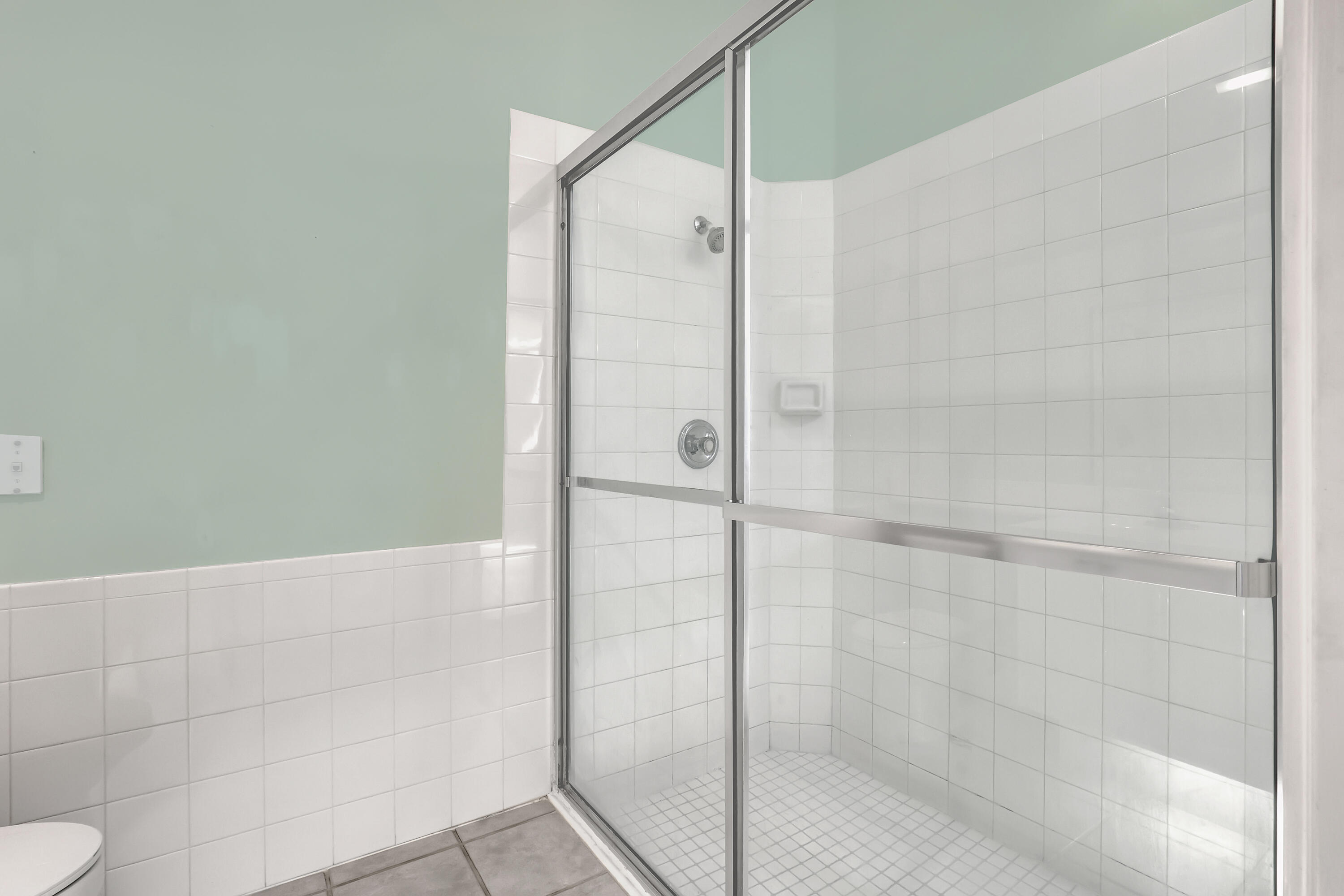 RIVERWALK 4 - Residential