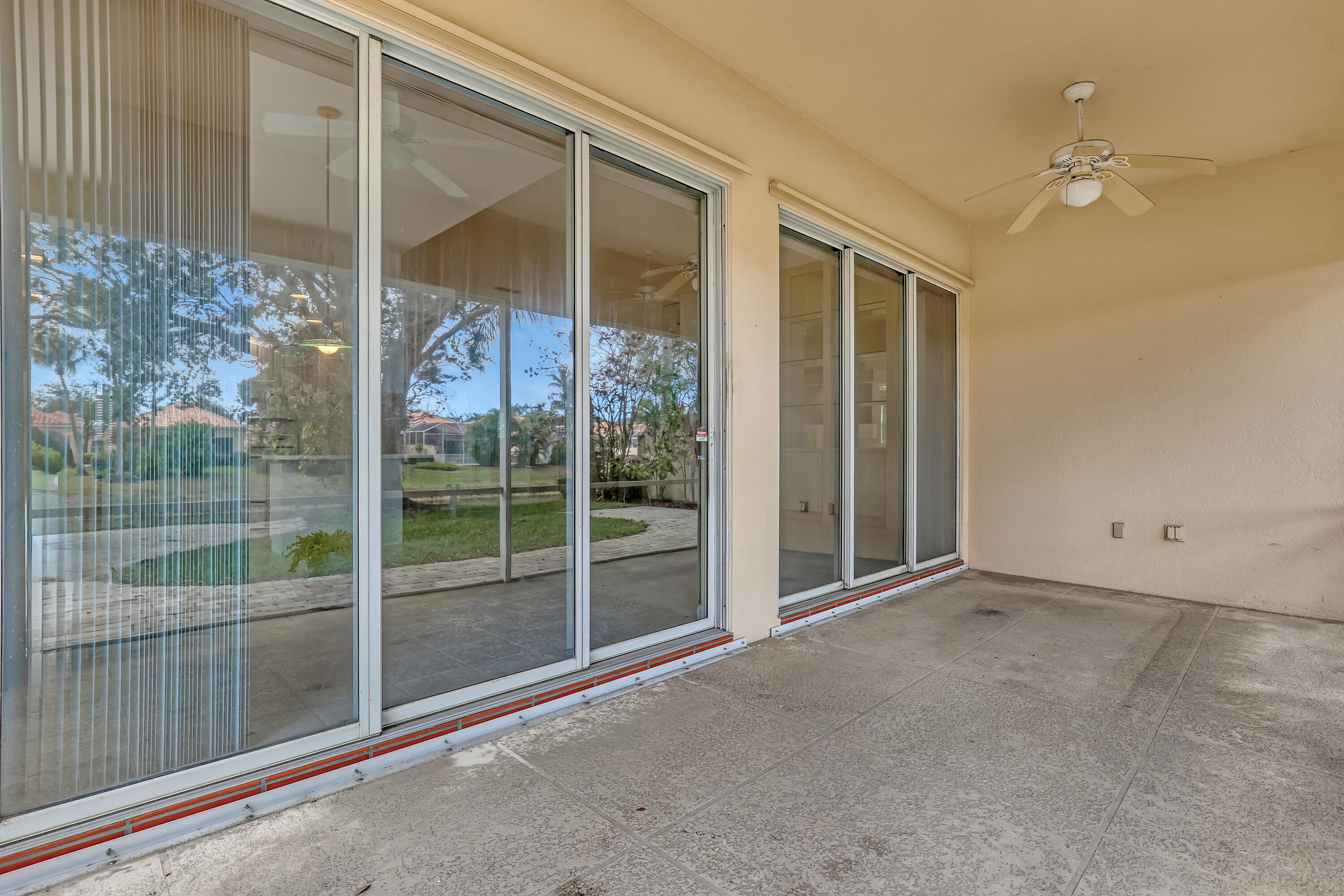 RIVERWALK 4 - Residential