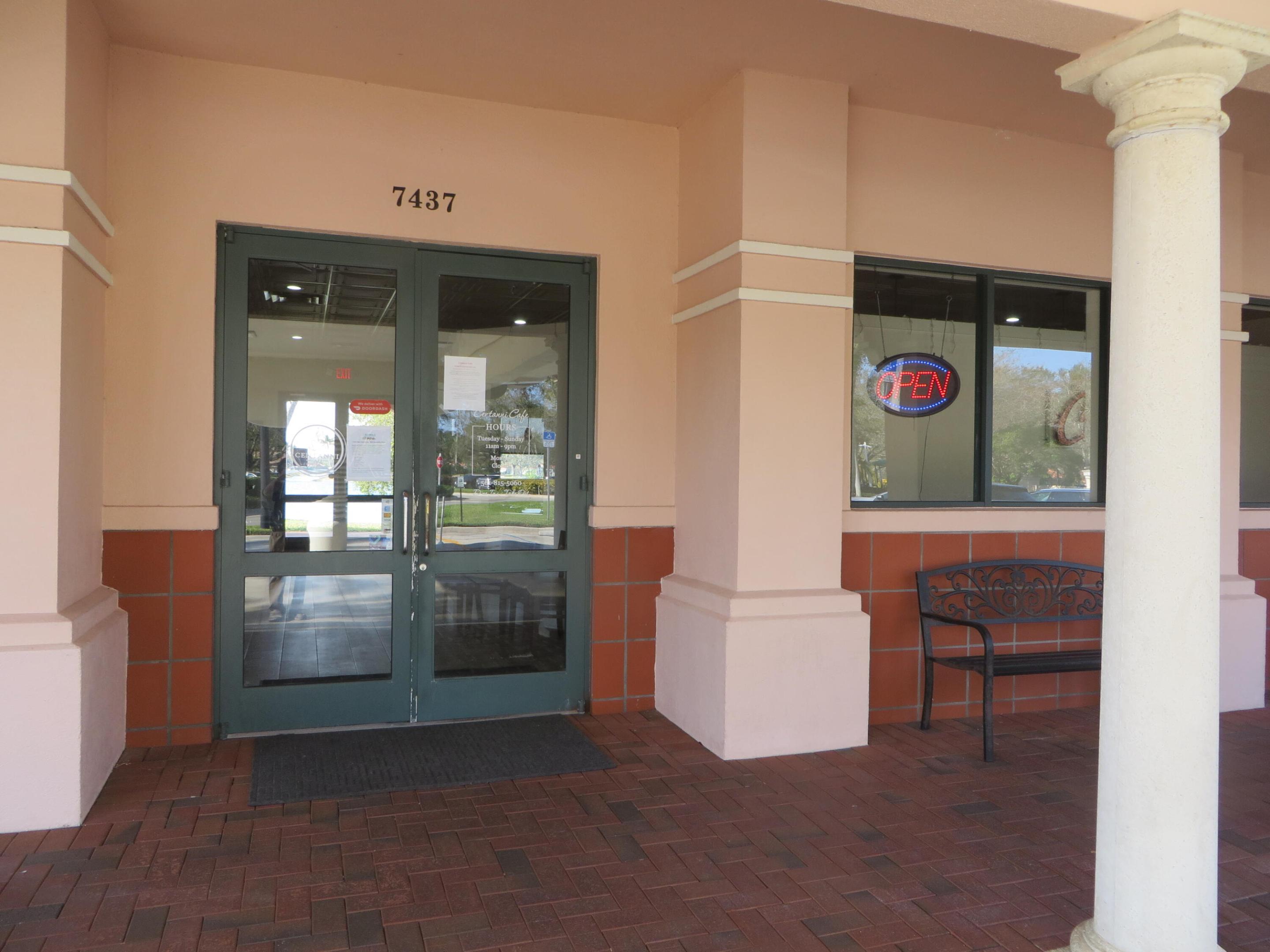 RIVERWALK 4 - Residential