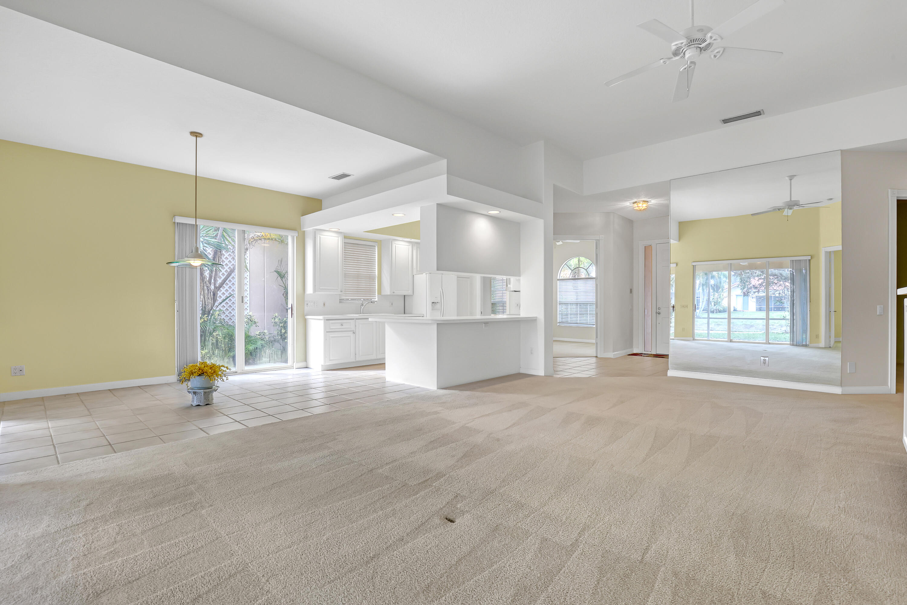 RIVERWALK 4 - Residential