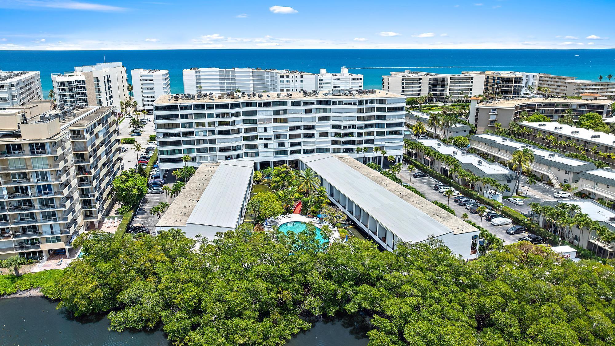 MAYFAIR HOUSE CONDO - Residential