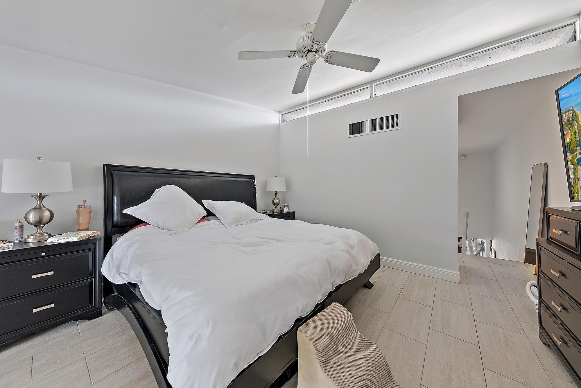 MAYFAIR HOUSE CONDO - Residential