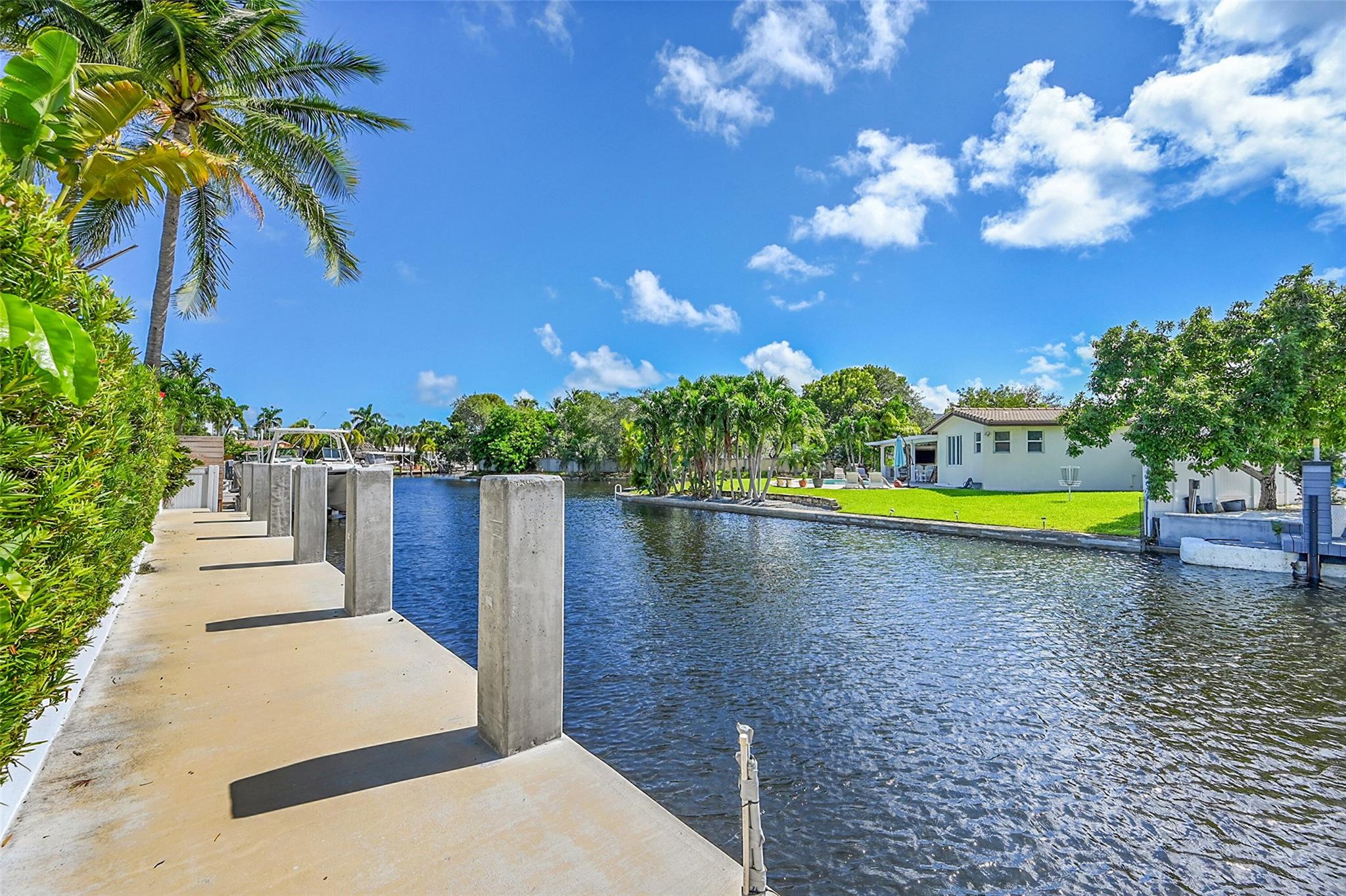 View photos, virtual tours, details... 1080 SE 9th Ave