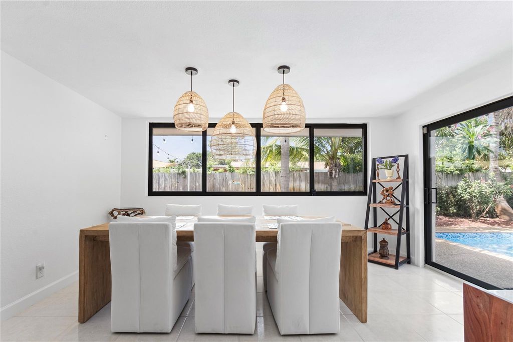 Photo of 171 SE 31st Avenue, Boynton Beach, FL 33435 (MLS # R11160395)