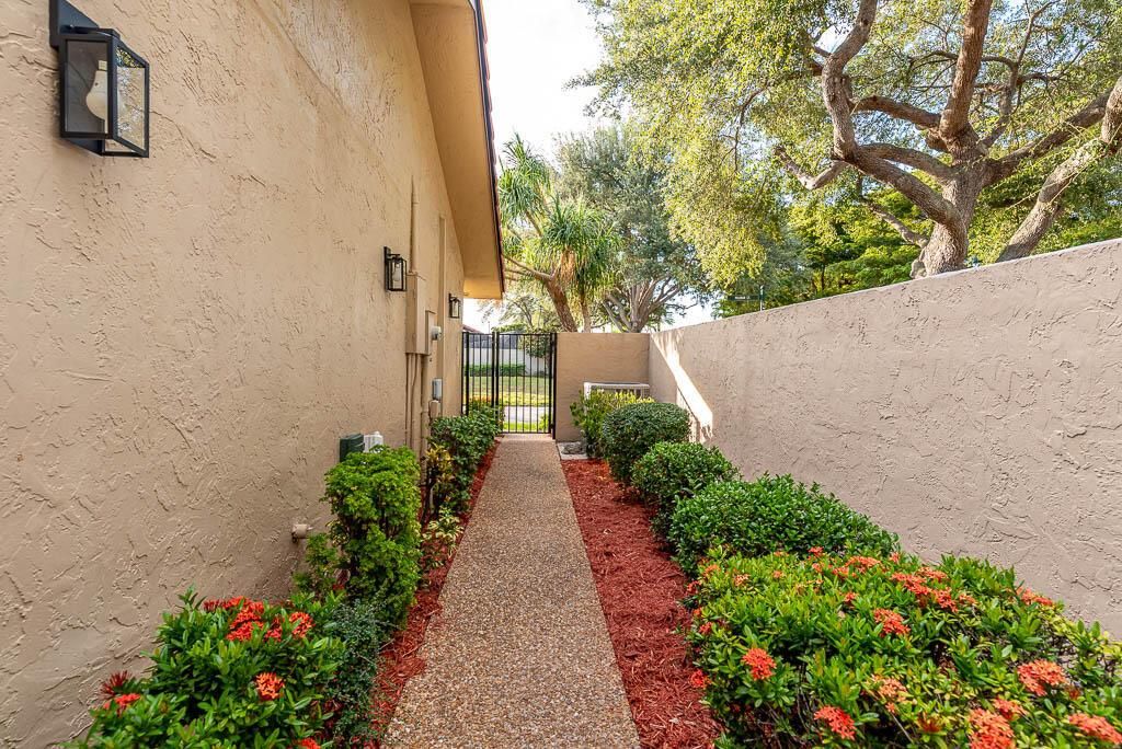 Photo of 6876 Palmar Court, Boca Raton, FL 33433 (MLS # R11096974)