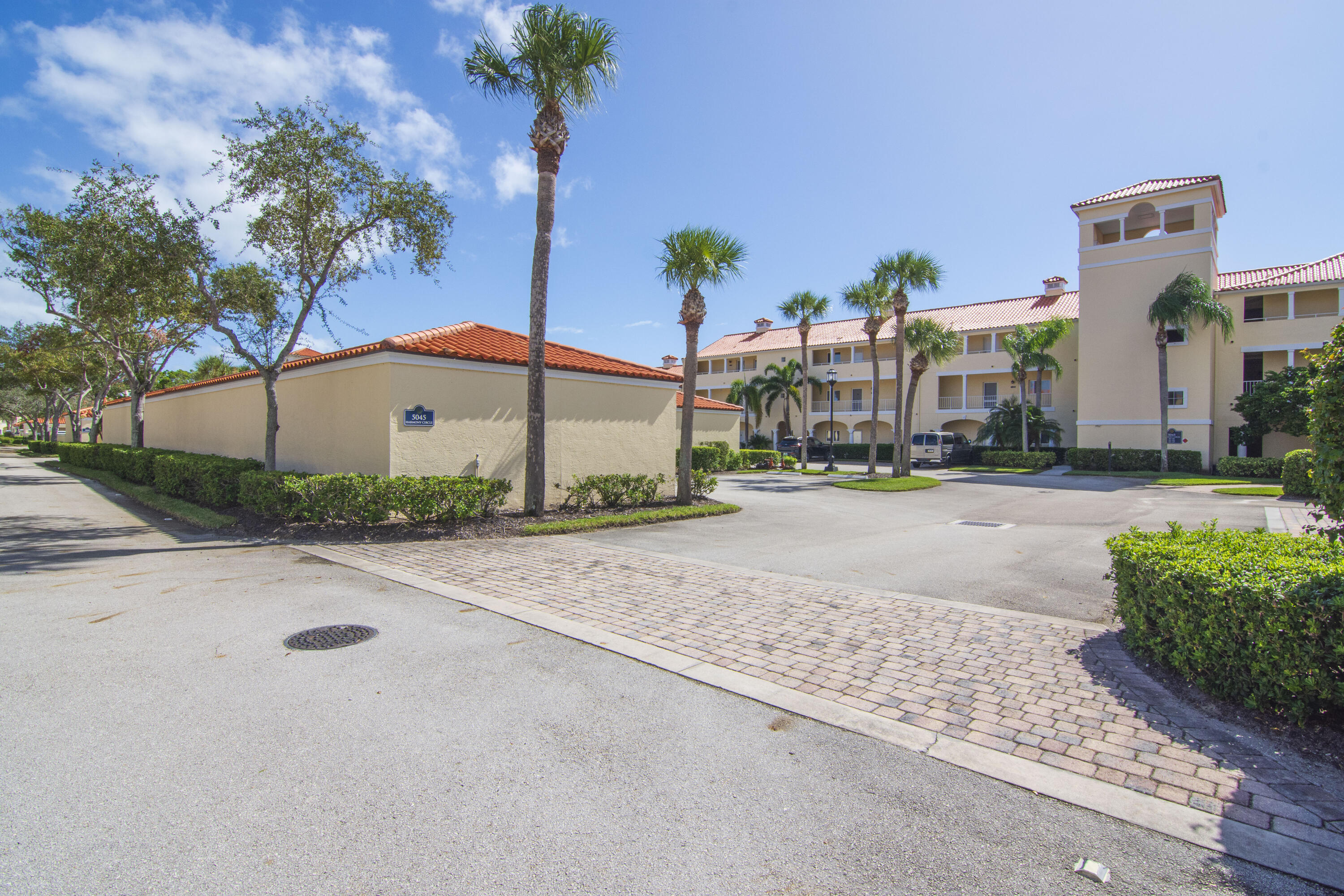 HARMONY ISLAND - Residential