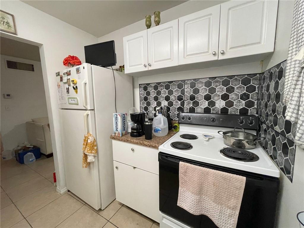 BRISTOL COURT CONDO - Residential