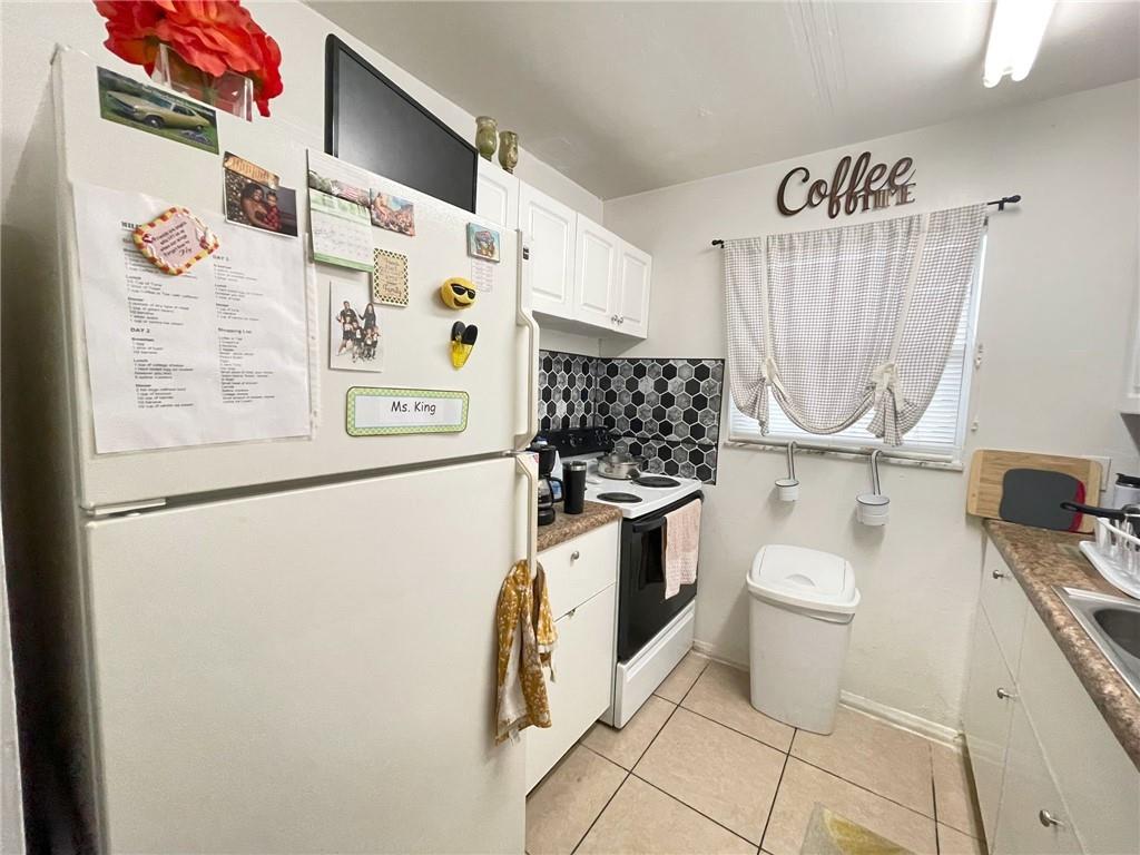 BRISTOL COURT CONDO - Residential