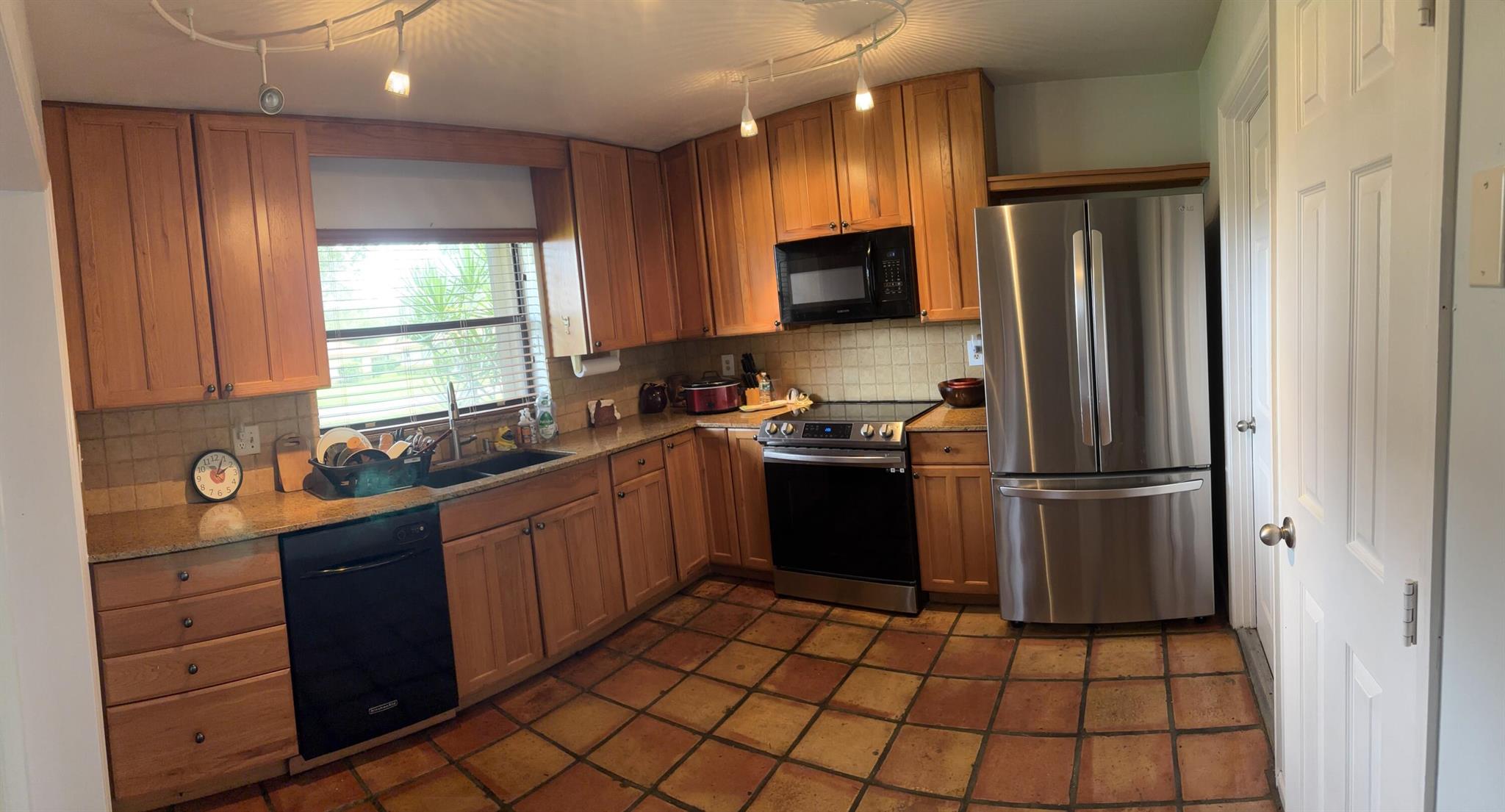 BENT TREE VILLAS WEST CON - Residential