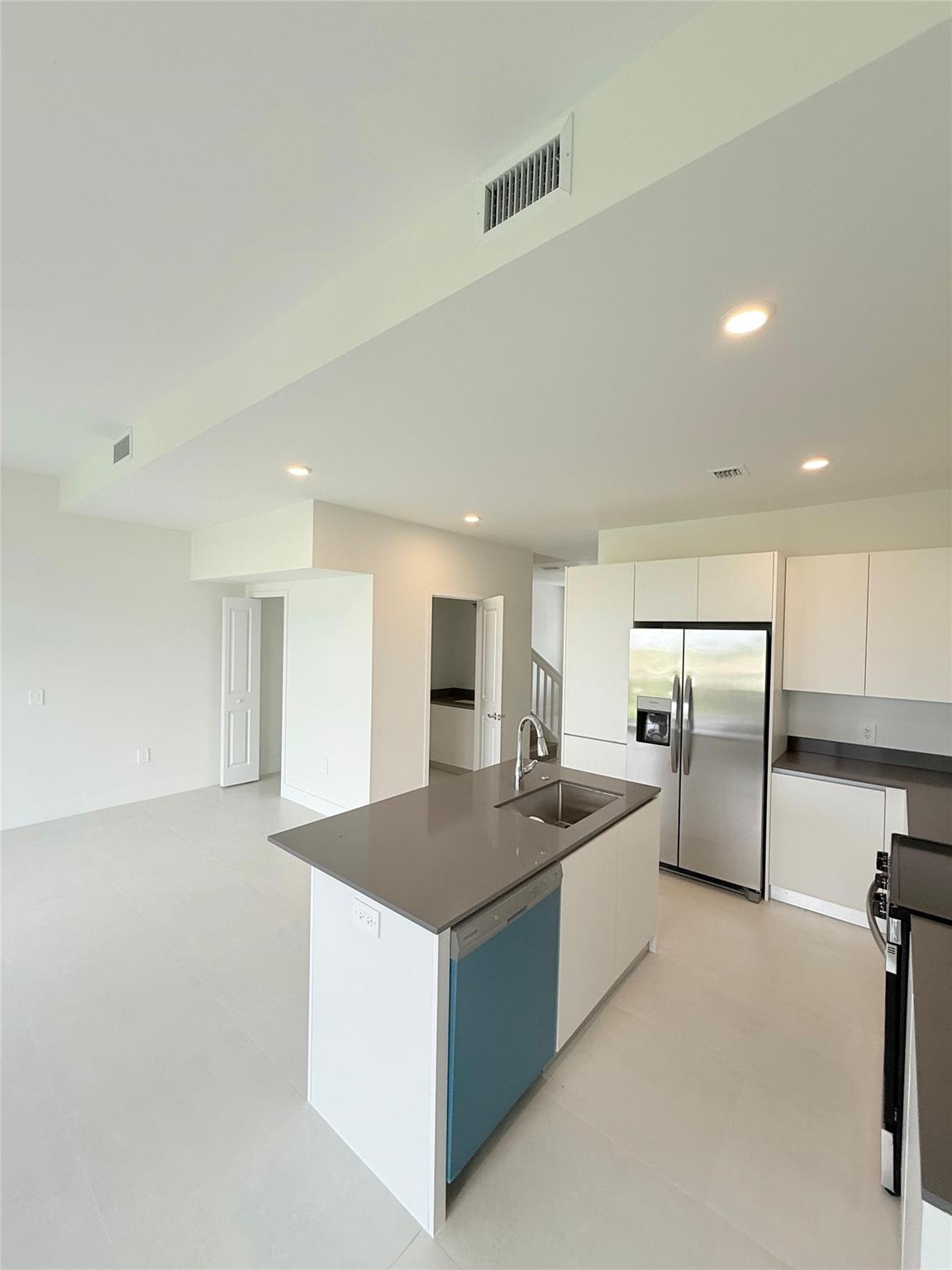 Century Park Square - Residential Lease