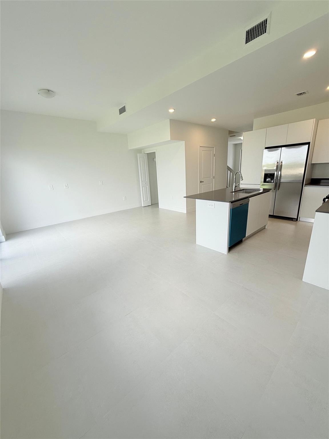 Century Park Square - Residential Lease