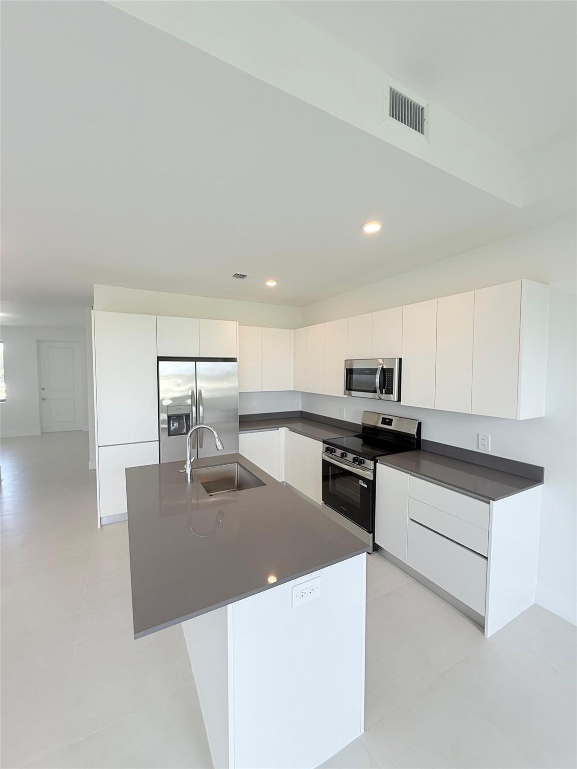 Be the first to live in this beautiful new construction townhouse located in the desirable Century Park Square community in Homestead! This spacious 4-bedroom, 2.5-bathroom home features modern finishes, a functional layout, and a one-car garage. Enjoy a brand-new kitchen with sleek cabinetry, bright living spaces, and comfortable bedrooms. Internet and basic cable included in rent. Conveniently located near shopping, dining, schools, and major highways. Don’t miss the opportunity to call this pristine home yours!