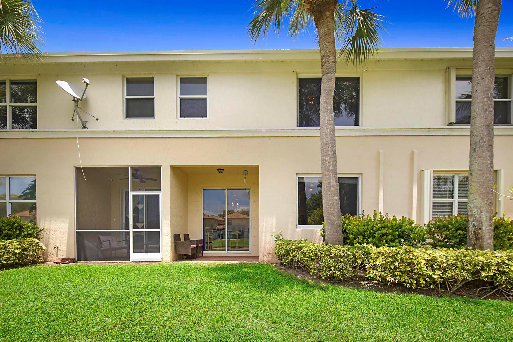 Riviera Beach, Florida 33418, United States, 3 Bedrooms Bedrooms, ,3 BathroomsBathrooms,Residential,Pending,209495