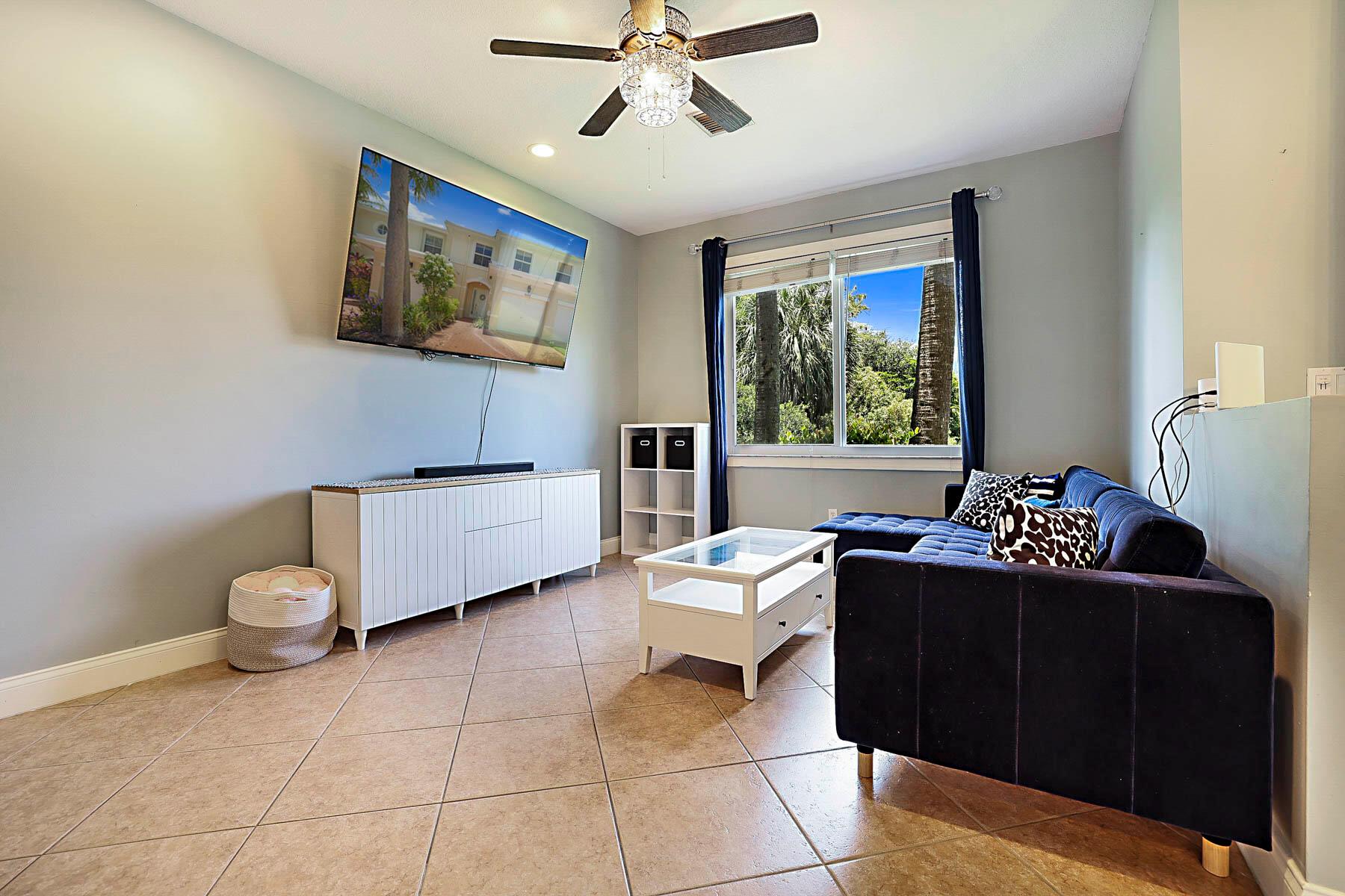 6147 Seminole Gardens Circle