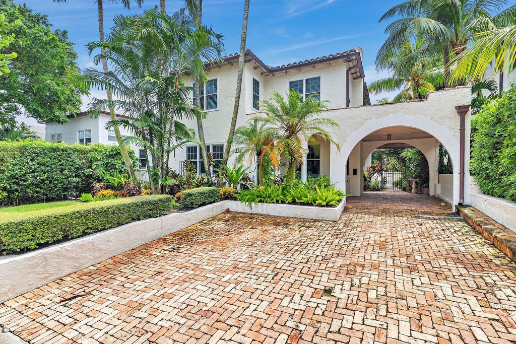 Photo of 710 Claremore Drive, West Palm Beach, FL 33401 (MLS # R11164425)